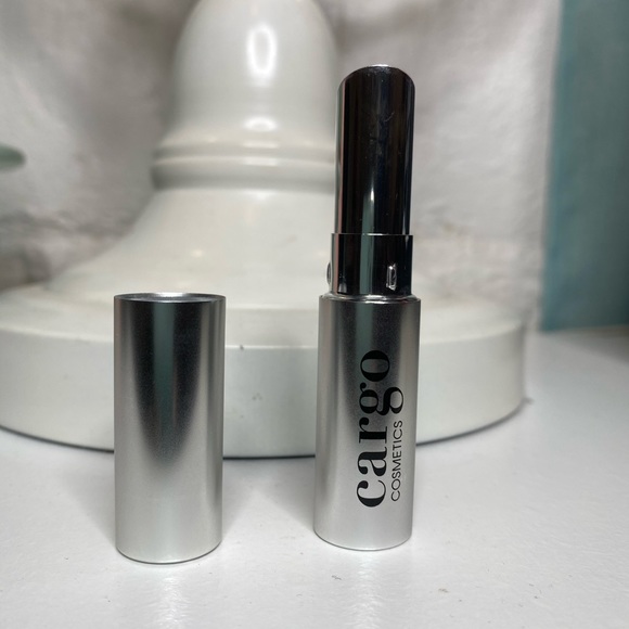 Makeup - Picture 5 of 8